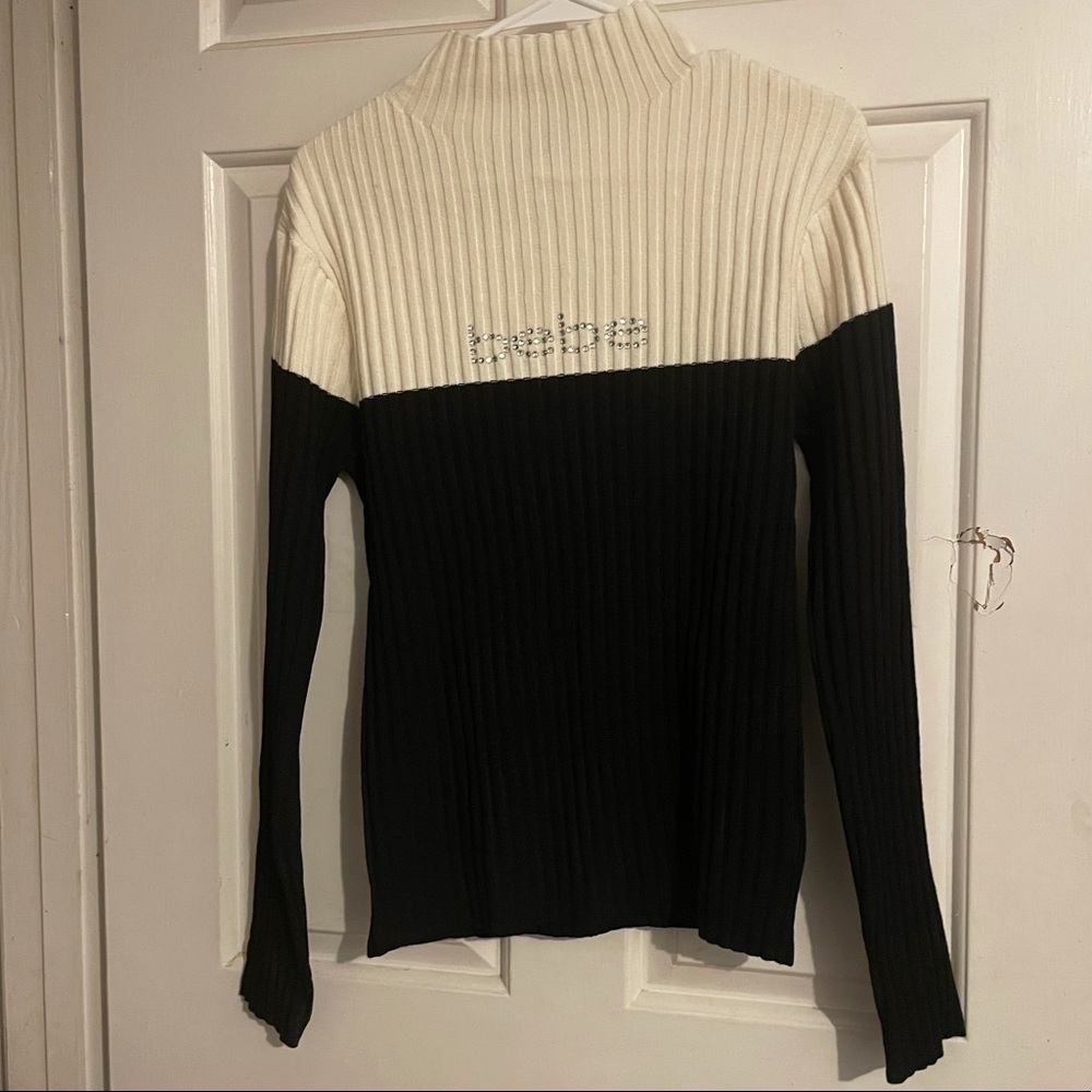 Bebe sweater